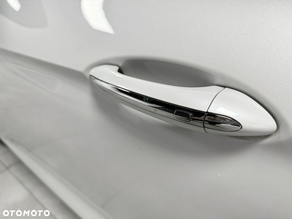 Opel Insignia - 12