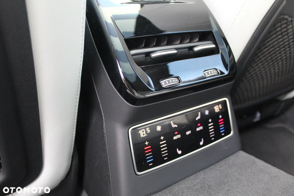 Audi A6 Avant TDI mHEV Quattro S tronic - 18