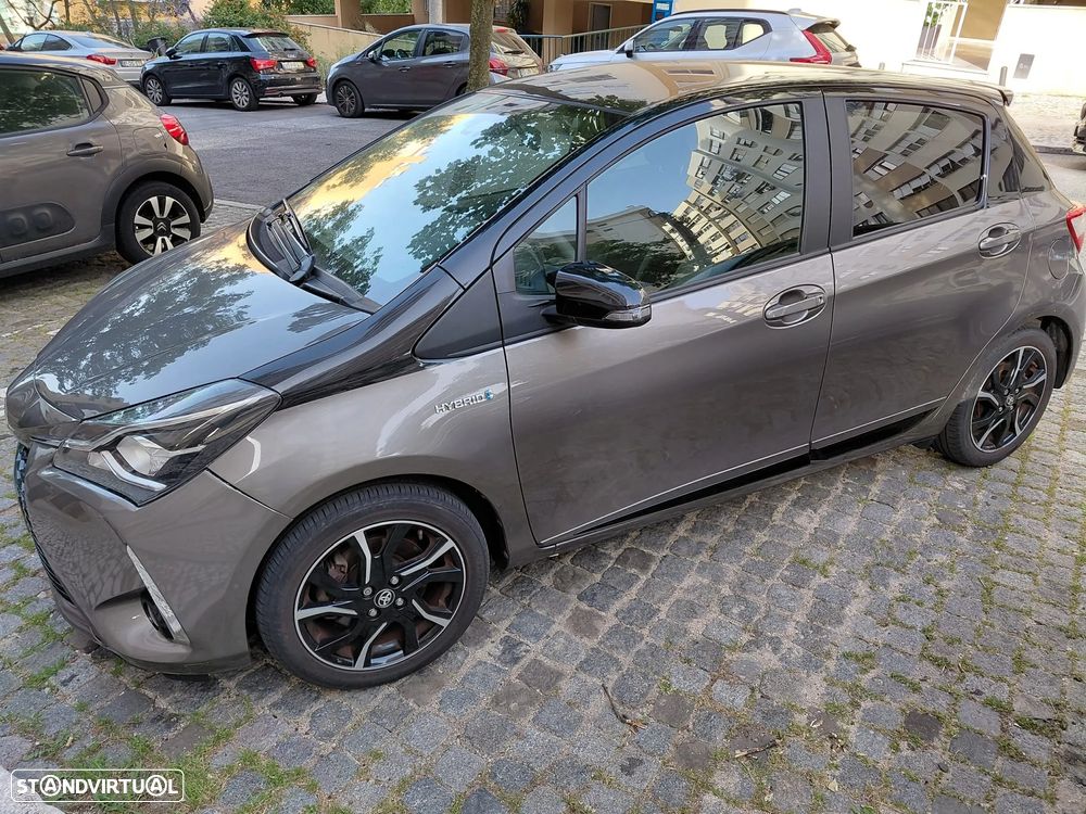 Toyota Yaris 1.5 HSD Square Collec.Grey - 5