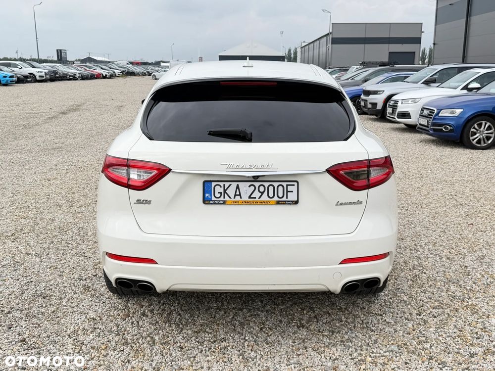 Maserati Levante Modena - 13