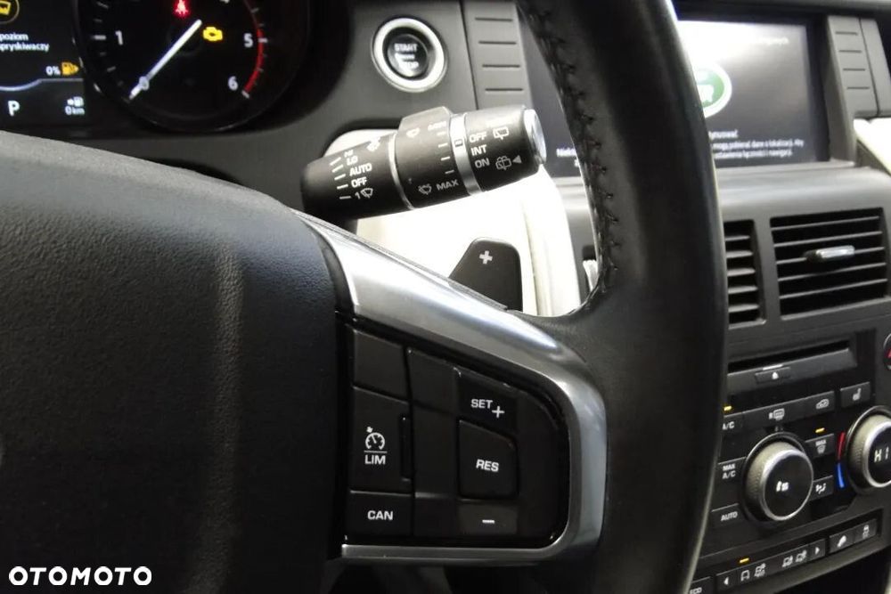 Land Rover Discovery Sport - 23