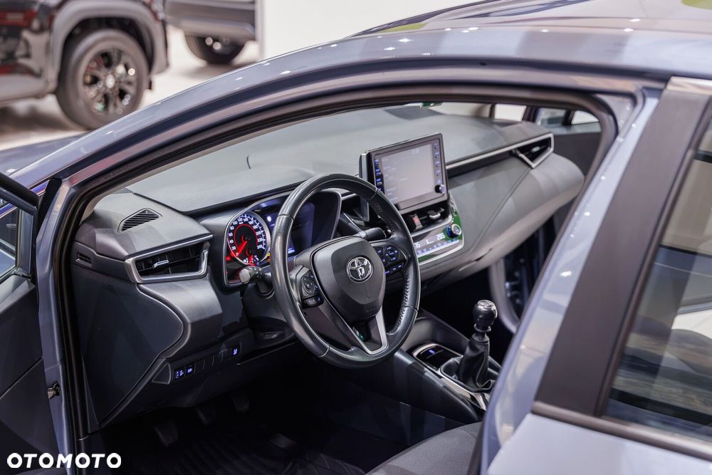 Toyota Corolla - 38