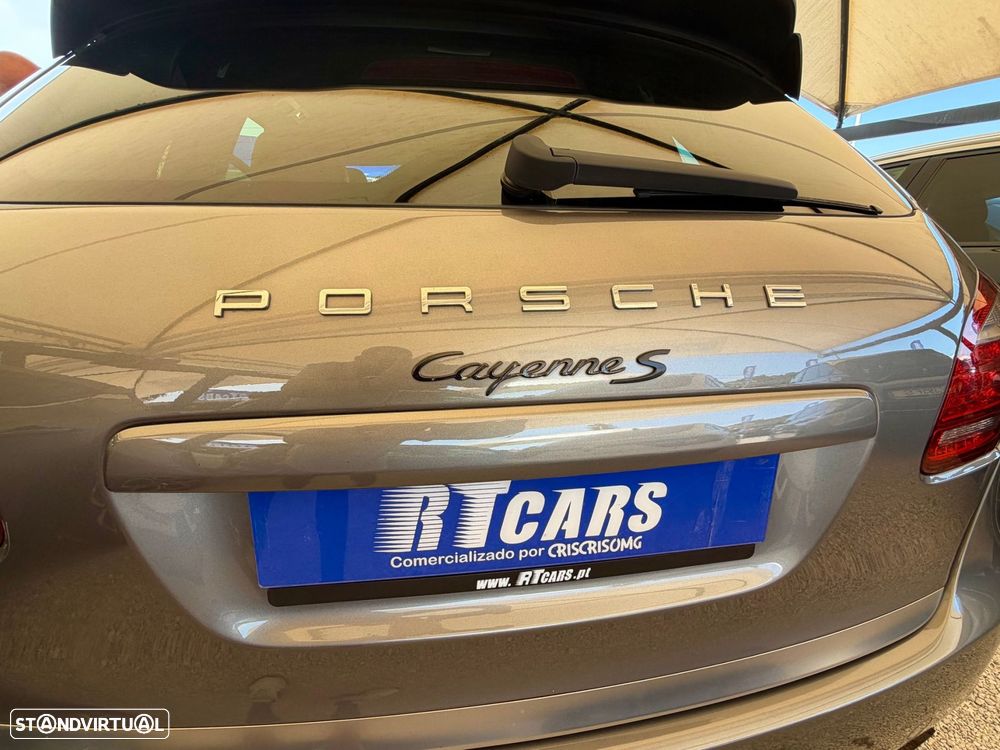 Porsche Cayenne S - 20