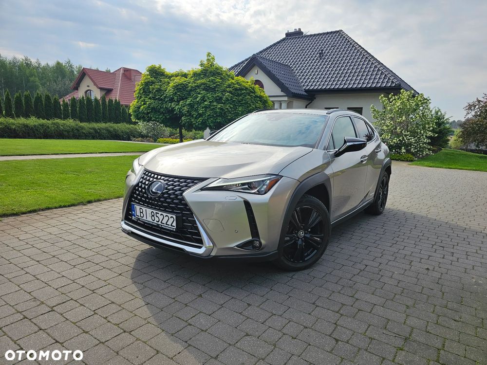 Lexus UX - 2