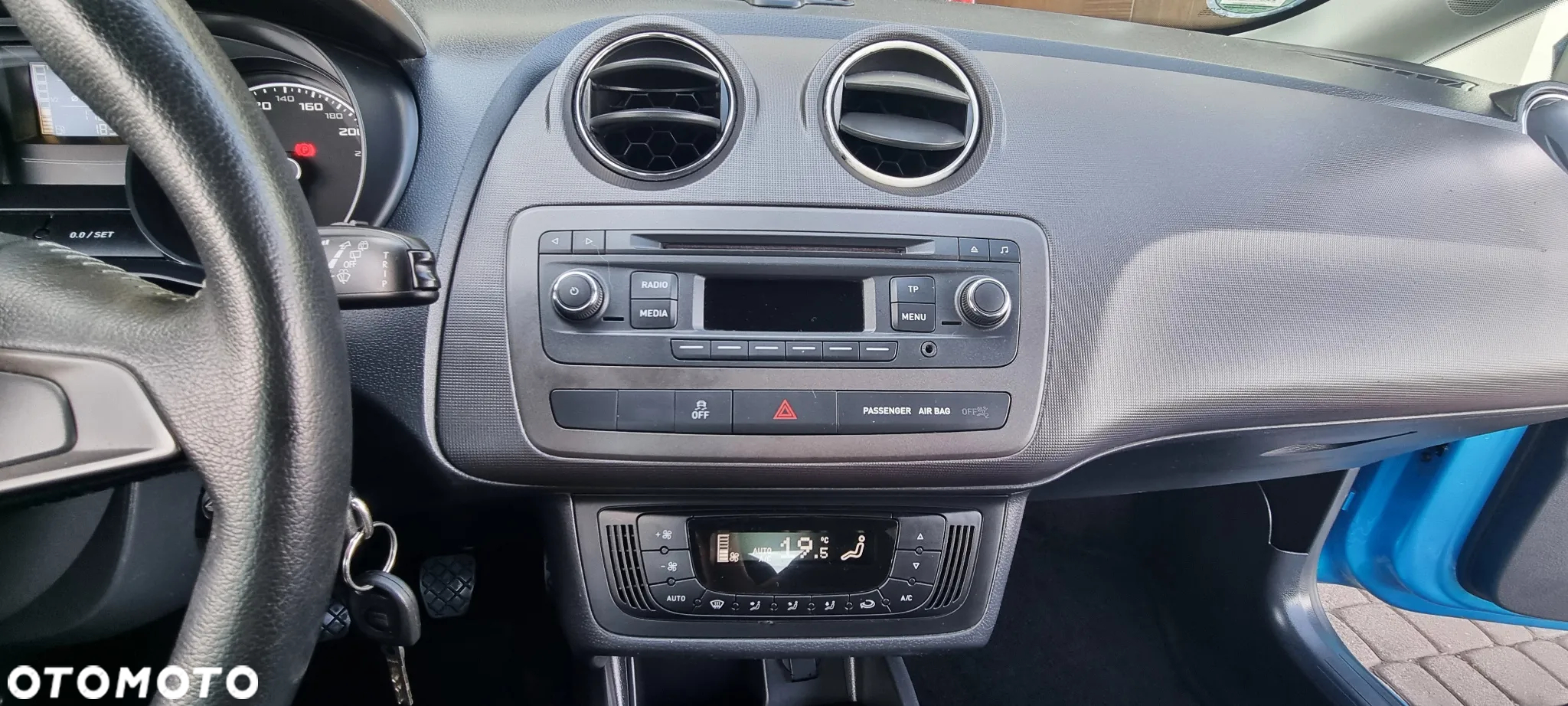 Seat Ibiza 1.4 16V Reference - 19