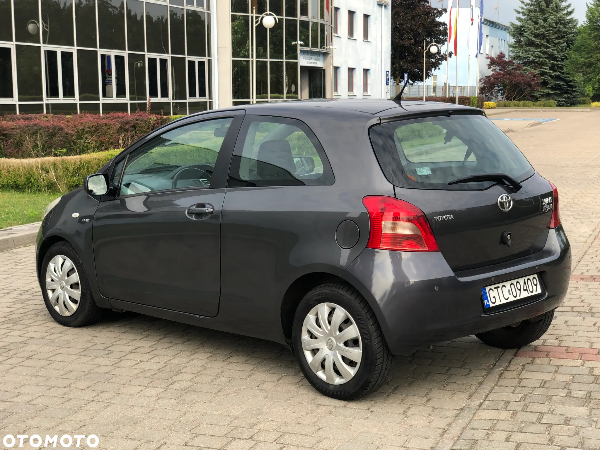 Toyota Yaris - 17