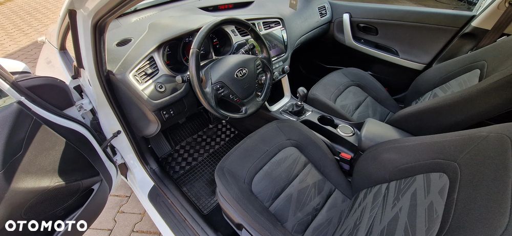 Kia Ceed 1.4 Business Line - 13