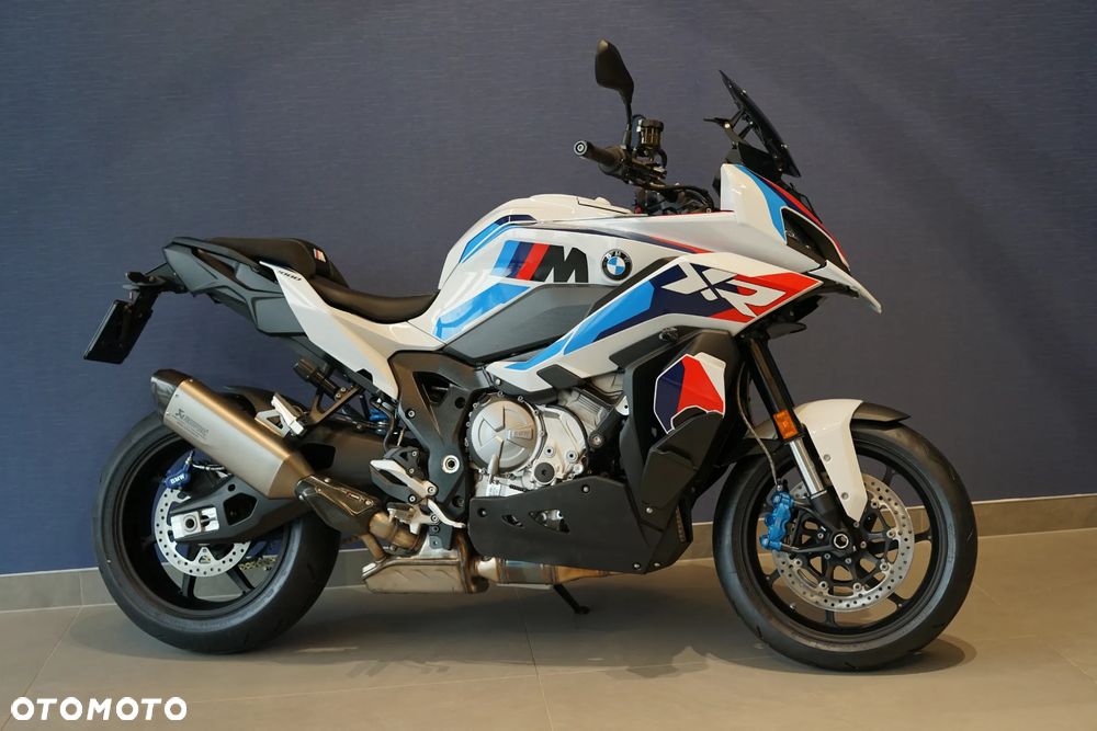 BMW XR - 1
