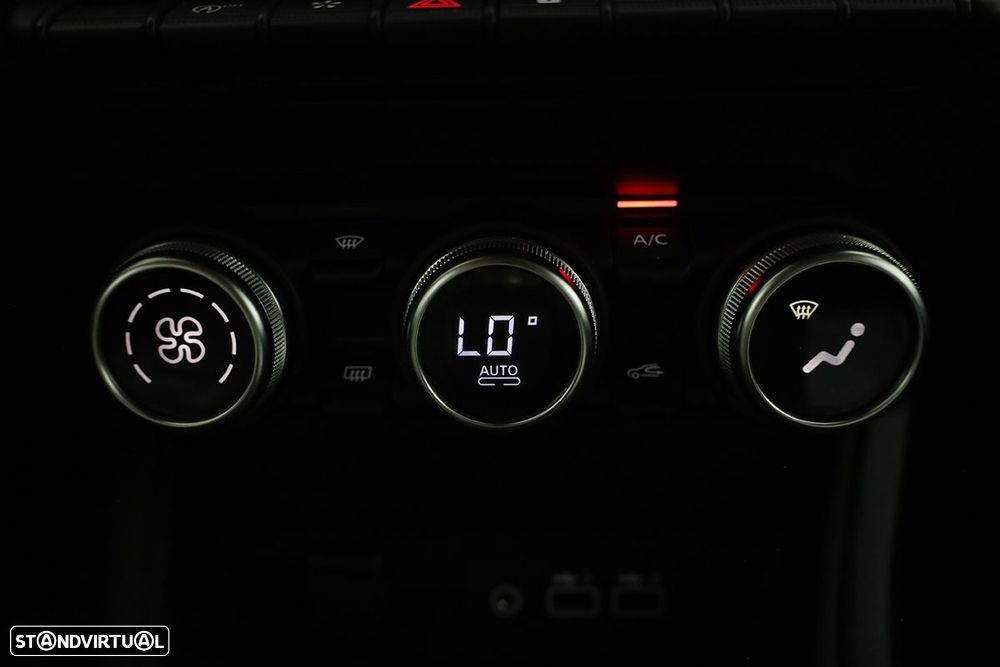 Renault Captur 1.0 TCe Techno Bi-Fuel - 13