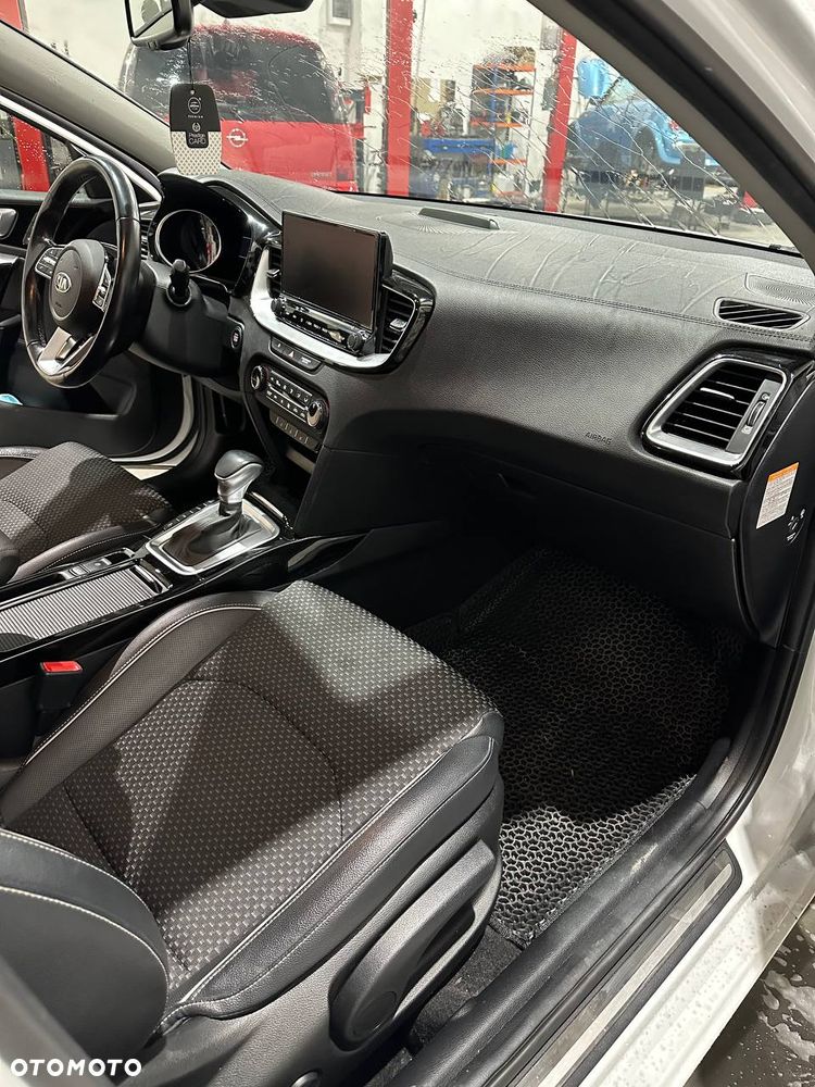 Kia Ceed 1.6 GDI PHEV Business Line DCT - 10