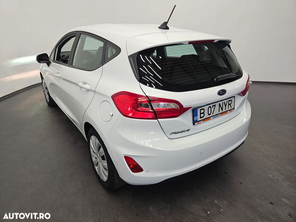 Ford Fiesta - 2
