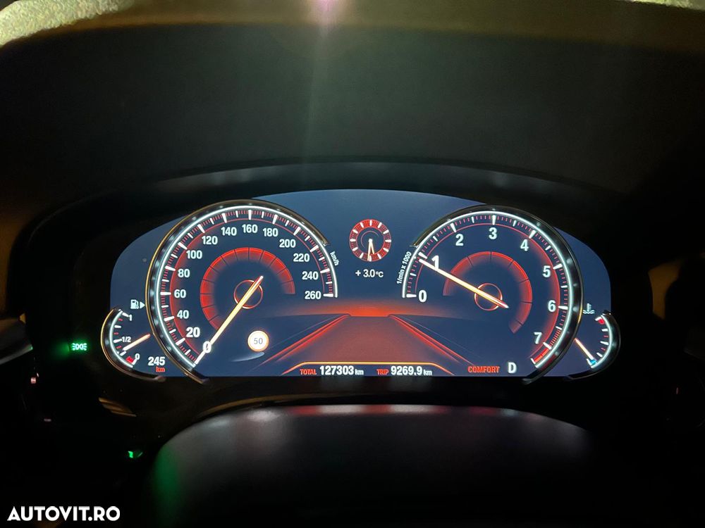 BMW Seria 5 530i Aut. Sport Line - 13