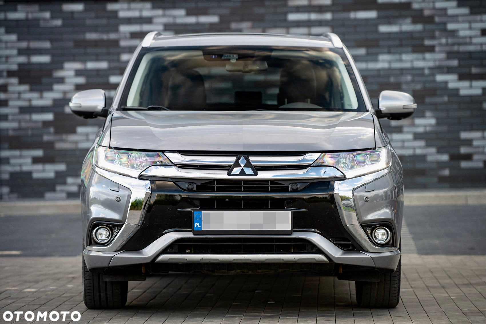 Mitsubishi Outlander PHEV Intense + - 2