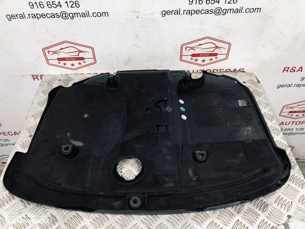 Tampa de Motor Mercedes Class C W204 A6510101467 Original - 4