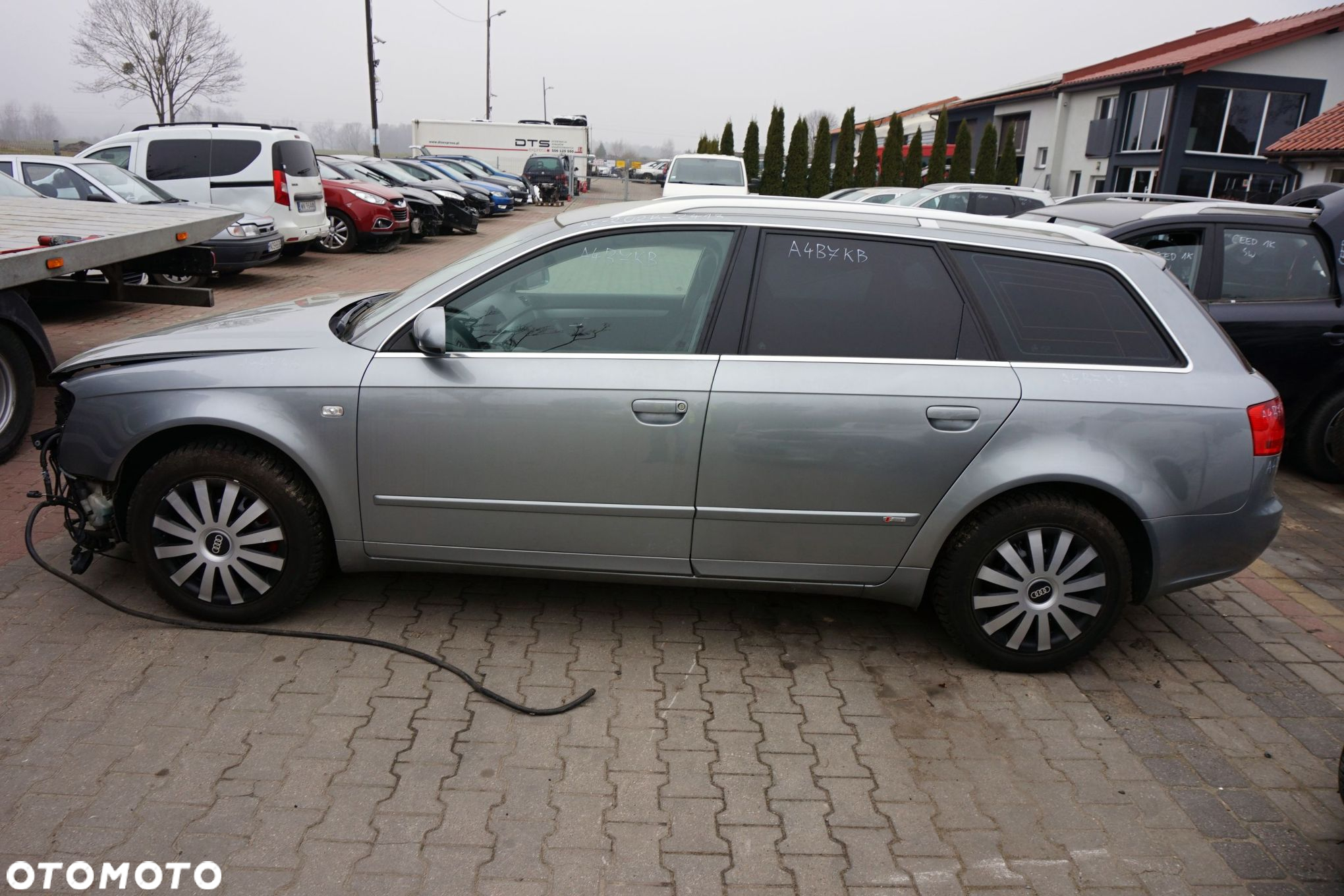 AUDI A4 B7 KOMBI 2007 LY7G 2.0 TDI BRD 170KM HCK SZARY na części - 2