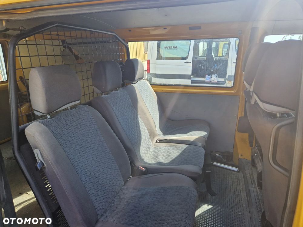 Volkswagen Transporter Mixt - 9
