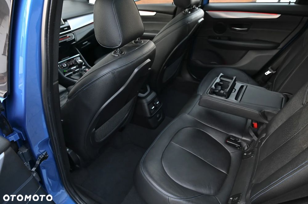 BMW Seria 2 220d Active Tourer M Sport - 22