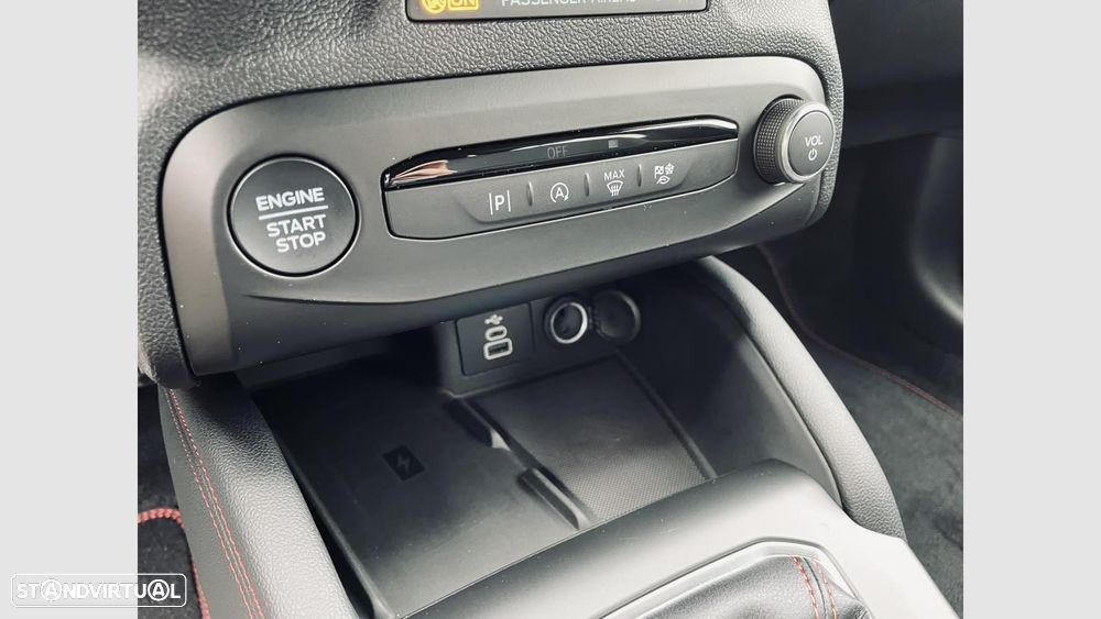 Ford Focus 1.0 EcoBoost MHEV ST-Line X - 16