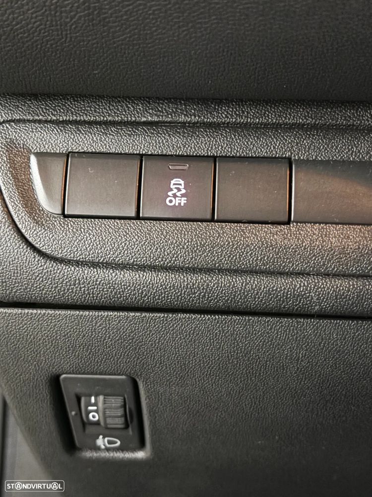 Peugeot 208 1.6 BlueHDi Active - 19