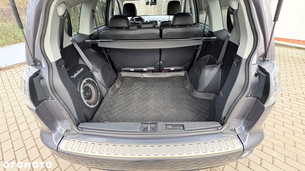 Mitsubishi Outlander 2.4 Intense + CVT - 14