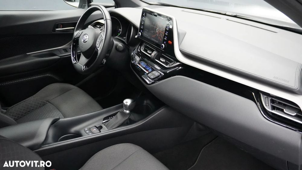 Toyota C-HR Hybrid Business-Edition - 27