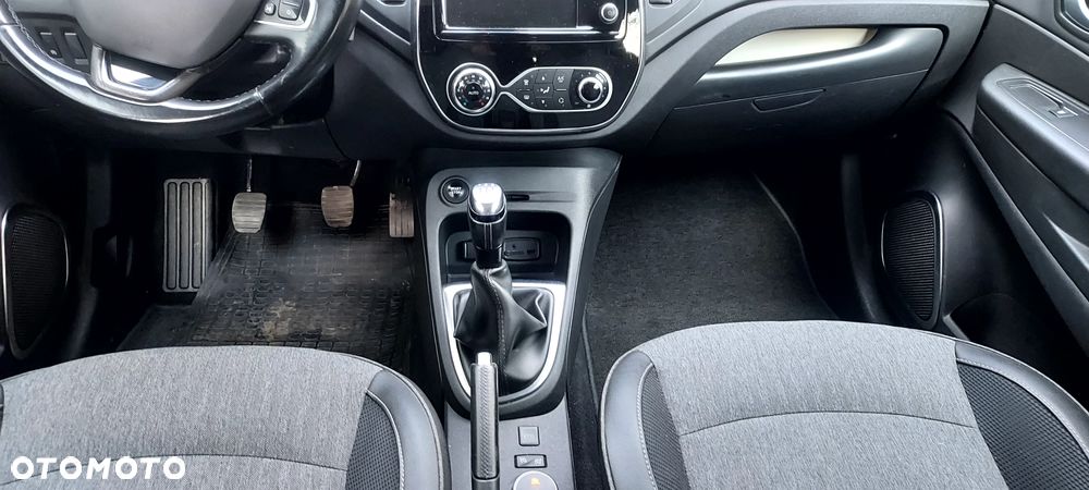 Renault Captur (ENERGY) TCe 90 BOSE EDITION - 36