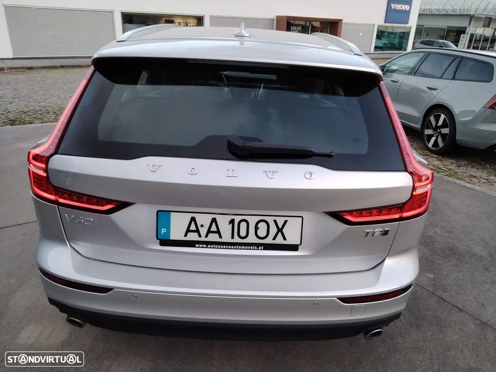 Volvo V60 2.0 T8 AWD TE Inscription - 4