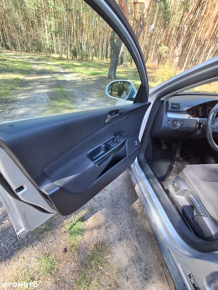 Volkswagen Passat 2.0 TDI 4Motion Comfortline - 16