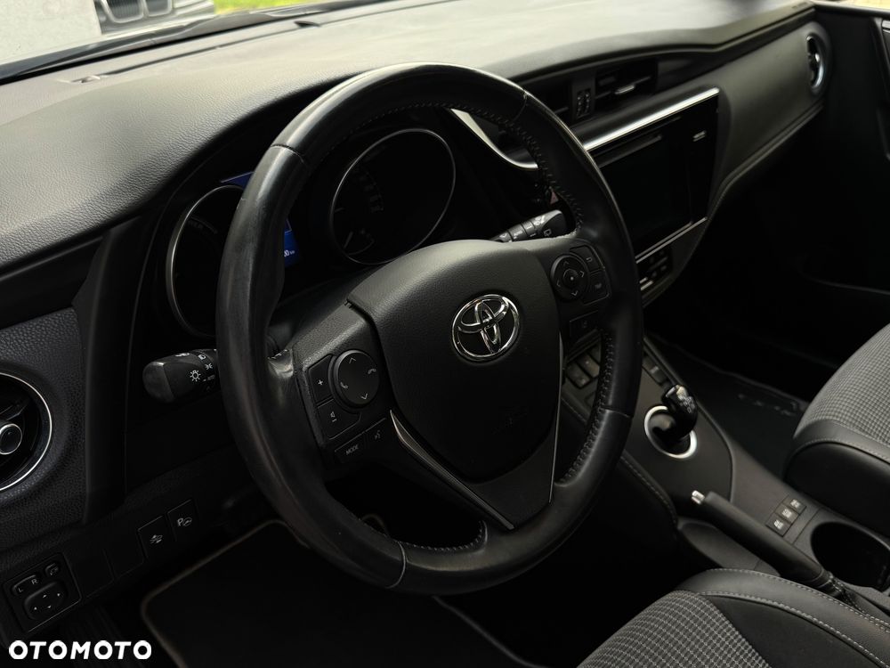 Toyota Auris 1.8 HSD Prestige NAVI - 22