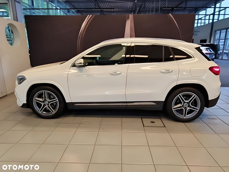 Mercedes-Benz GLA 200 mHEV AMG Line 7G-DCT - 3