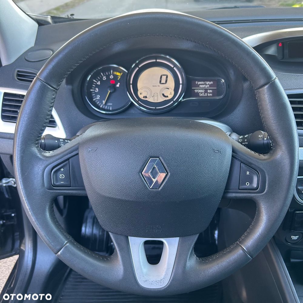 Renault Megane 1.6 16V 110 Paris Business - 22