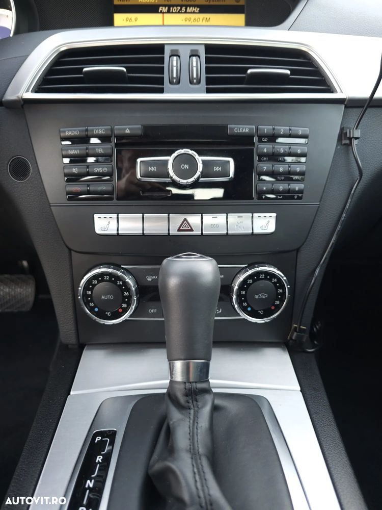 Mercedes-Benz C 250 CGI BlueEFFICIENCY - 9
