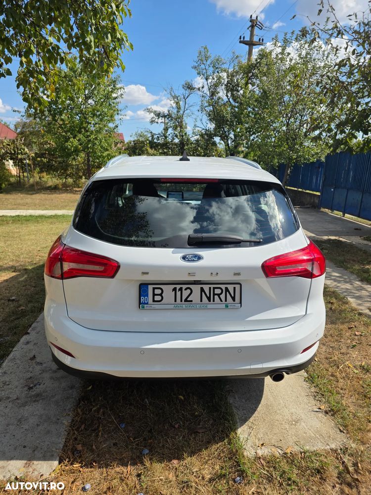 FORD Focus 2021 — imagine 6