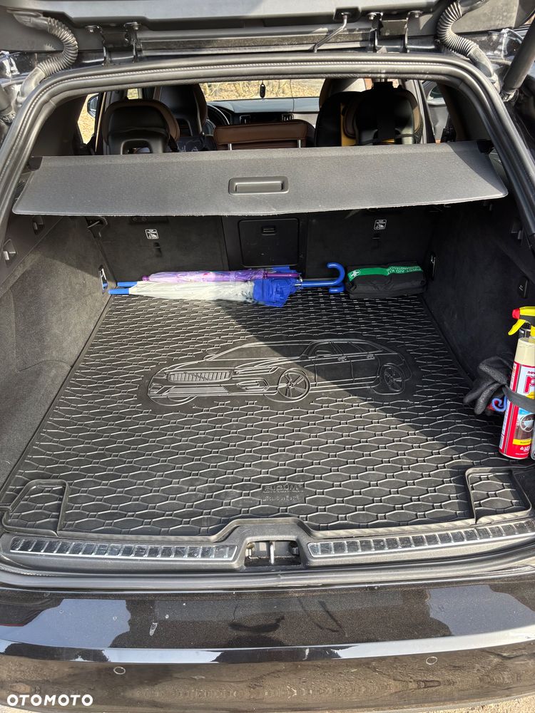 Volvo V90 D4 SCR AWD Momentum Pro - 11