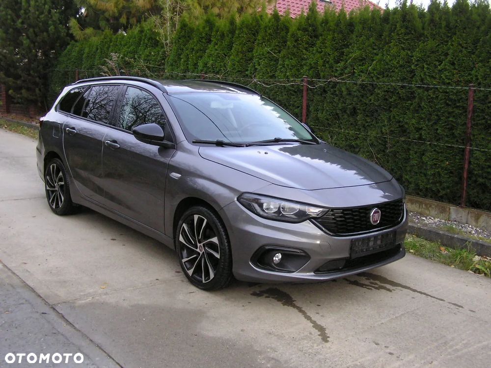 Fiat Tipo 1.4 T-Jet 16v S-Design - 1