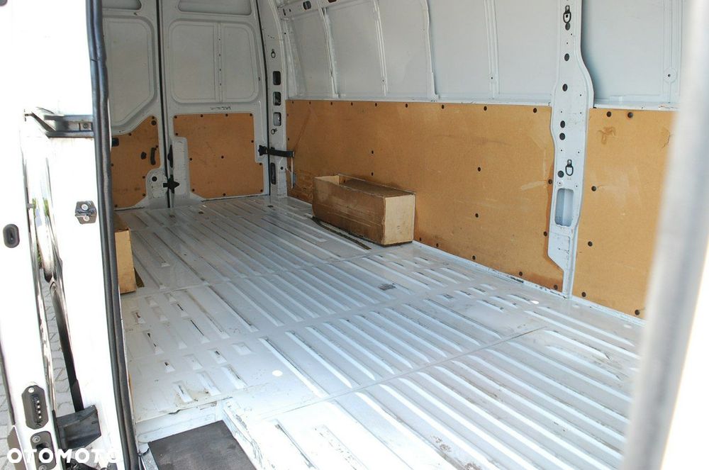 Opel Movano - 28