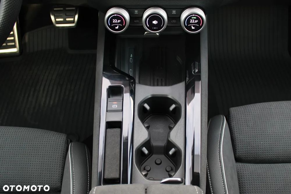 Skoda Superb 1.5 TSI Plug-in Hybrid Sportline DSG - 25