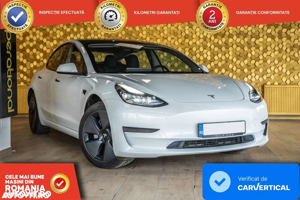 Tesla Model 3 - 3