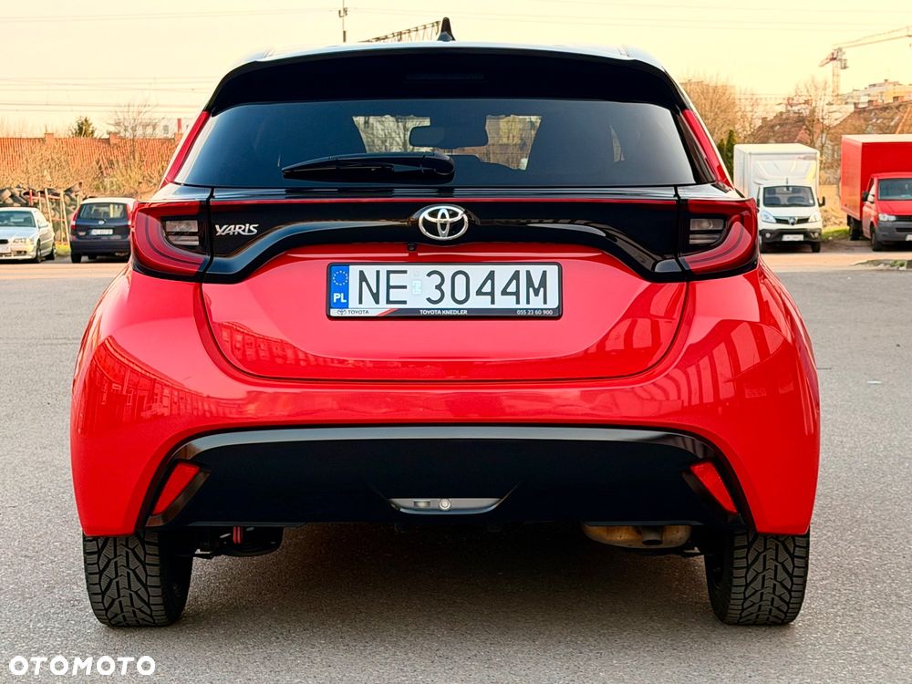 Toyota Yaris 1.5 Executive - 12