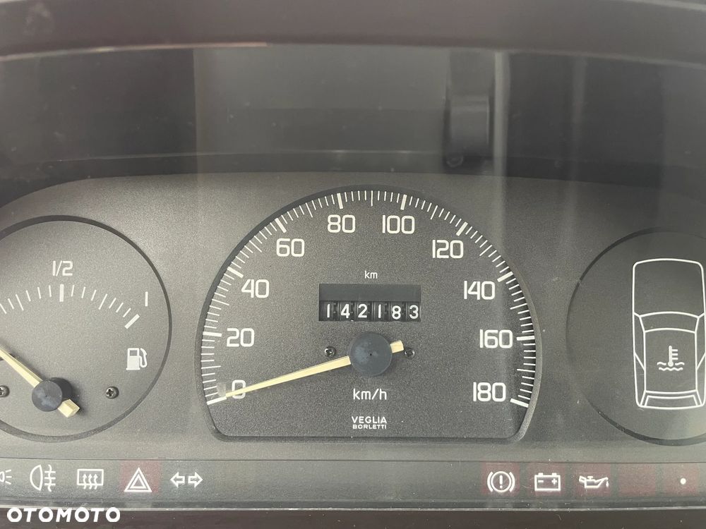 Fiat Uno 899 - 9