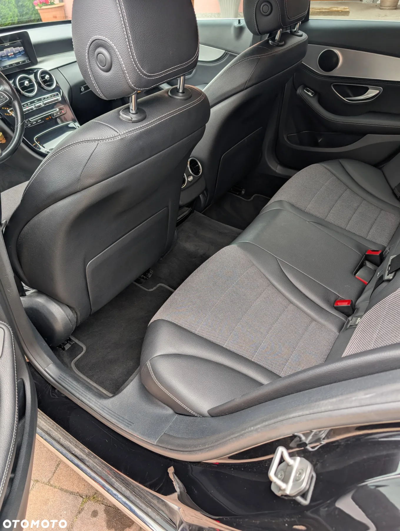 Mercedes-Benz Klasa C 200 (BlueTEC) d 7G-TRONIC - 29