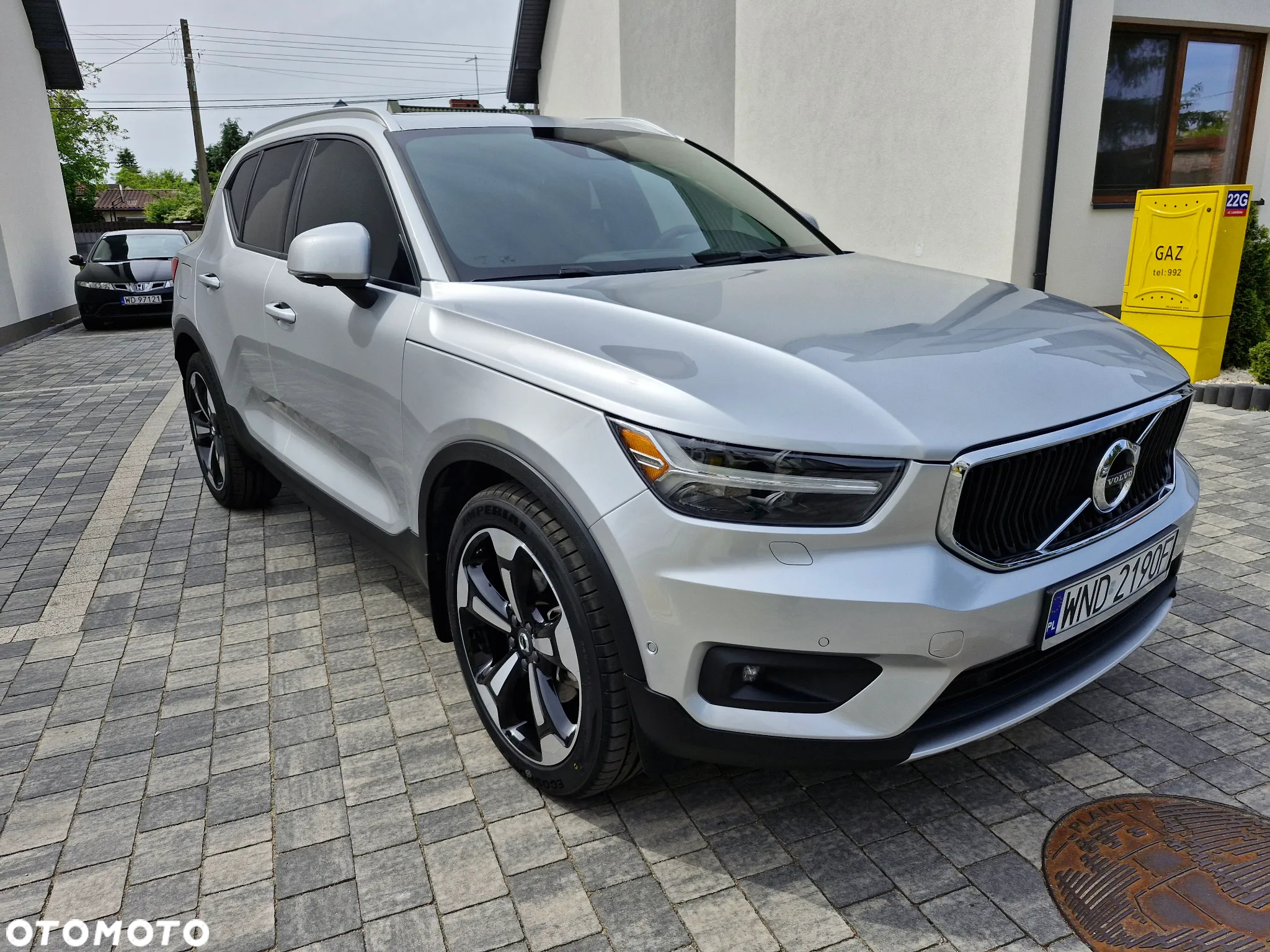 Volvo XC 40 T5 AWD Momentum Pro - 4