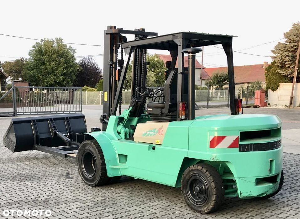 Mitsubishi FD45  4,5ton Diesel Łyżka do zboża + widły z NIEMIEC !