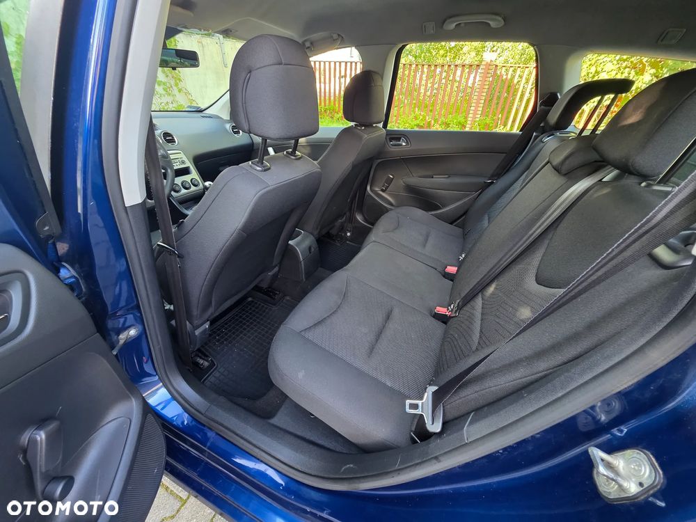 Peugeot 308 1.6 HDi Premium - 17