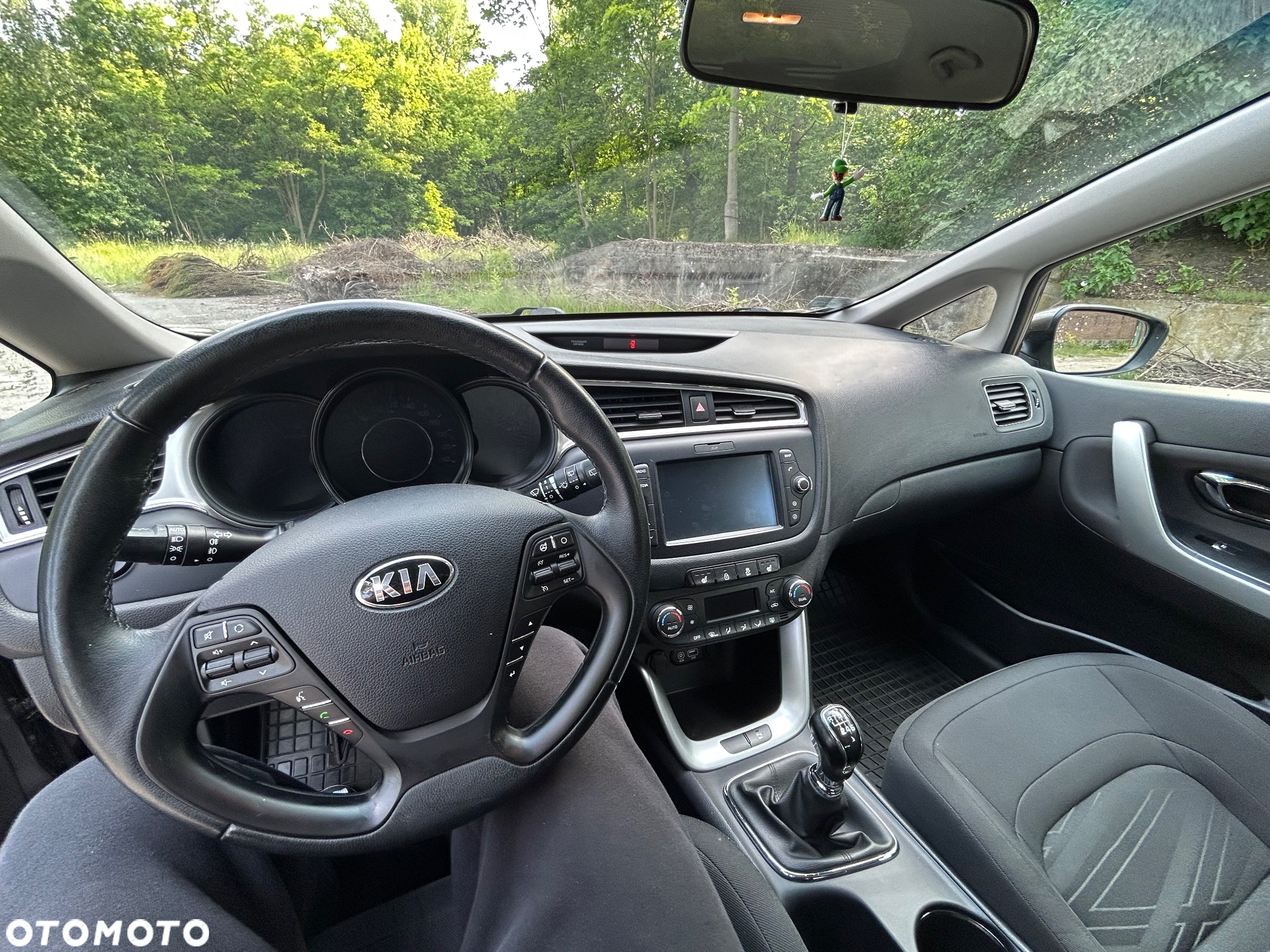 Kia Ceed - 9