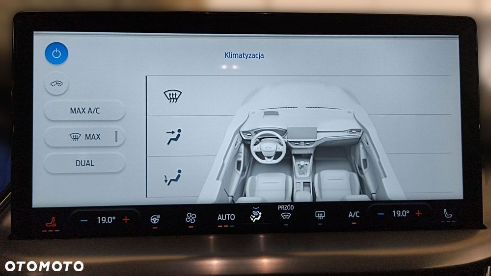 Ford Focus 1.0 EcoBoost mHEV Titanium X - 29