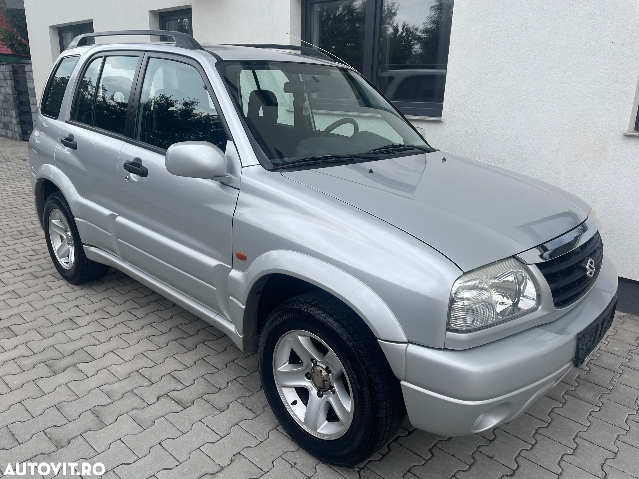 Suzuki Grand Vitara - 3