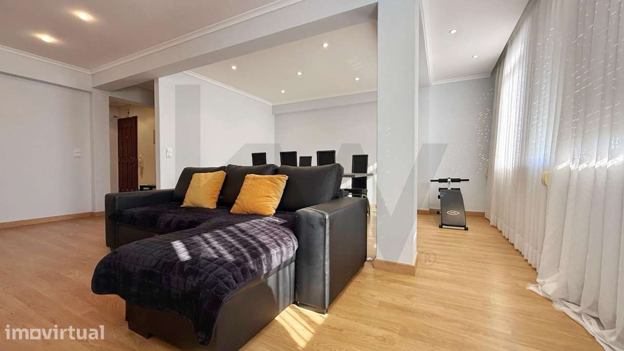Apartamento T3 convertido em T2– com Excelente Exposição Solar - Grande imagem: 4/23