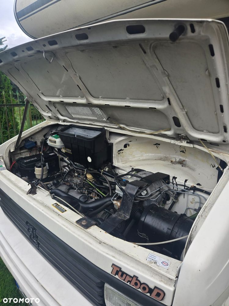 Peugeot J5 - 12