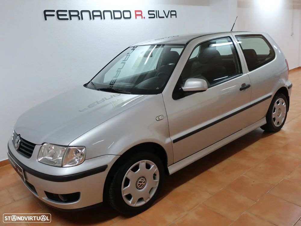 VW Polo 1.0 Confortline - 2